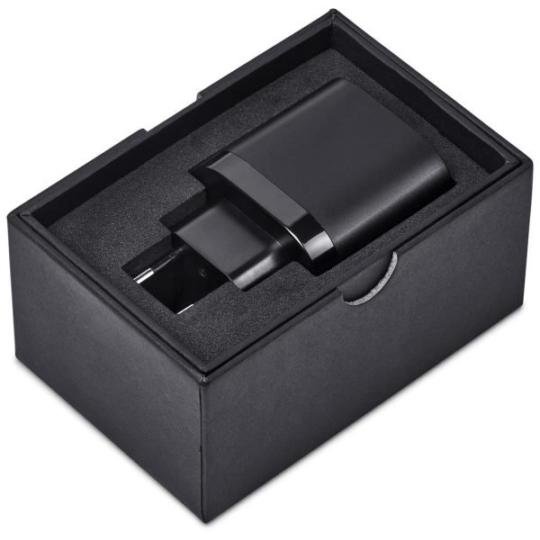 Alex Varga Salazar Fast Charge 65W PD Wall Charger