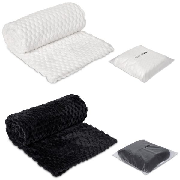 Serendipio Cozy Cloud Fleece Blanket