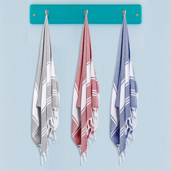 US Basic Santa Cruz Cotton-Rich Beach Towel & Drawstring Bag3 US Basic Santa Cruz Cotton-Rich Beach Towel & Drawstring Bag